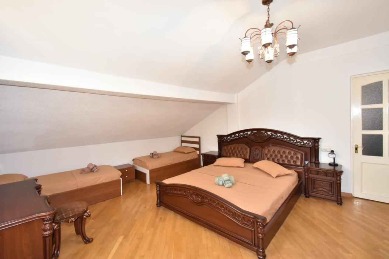 Guesthouses Opera Γιερεβάν Εξωτερικό φωτογραφία