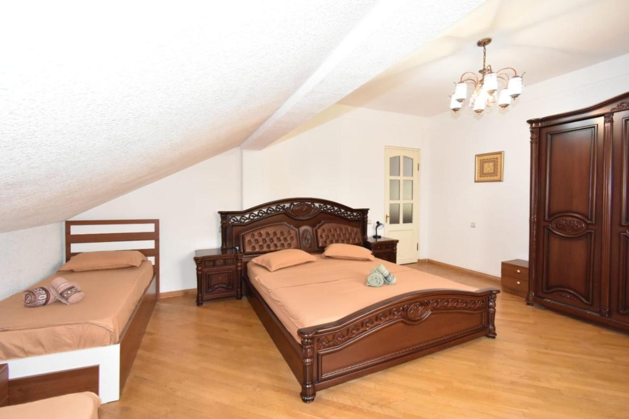 Guesthouses Opera Γιερεβάν Εξωτερικό φωτογραφία