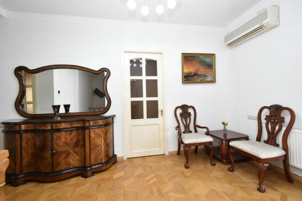 Guesthouses Opera Γιερεβάν Εξωτερικό φωτογραφία