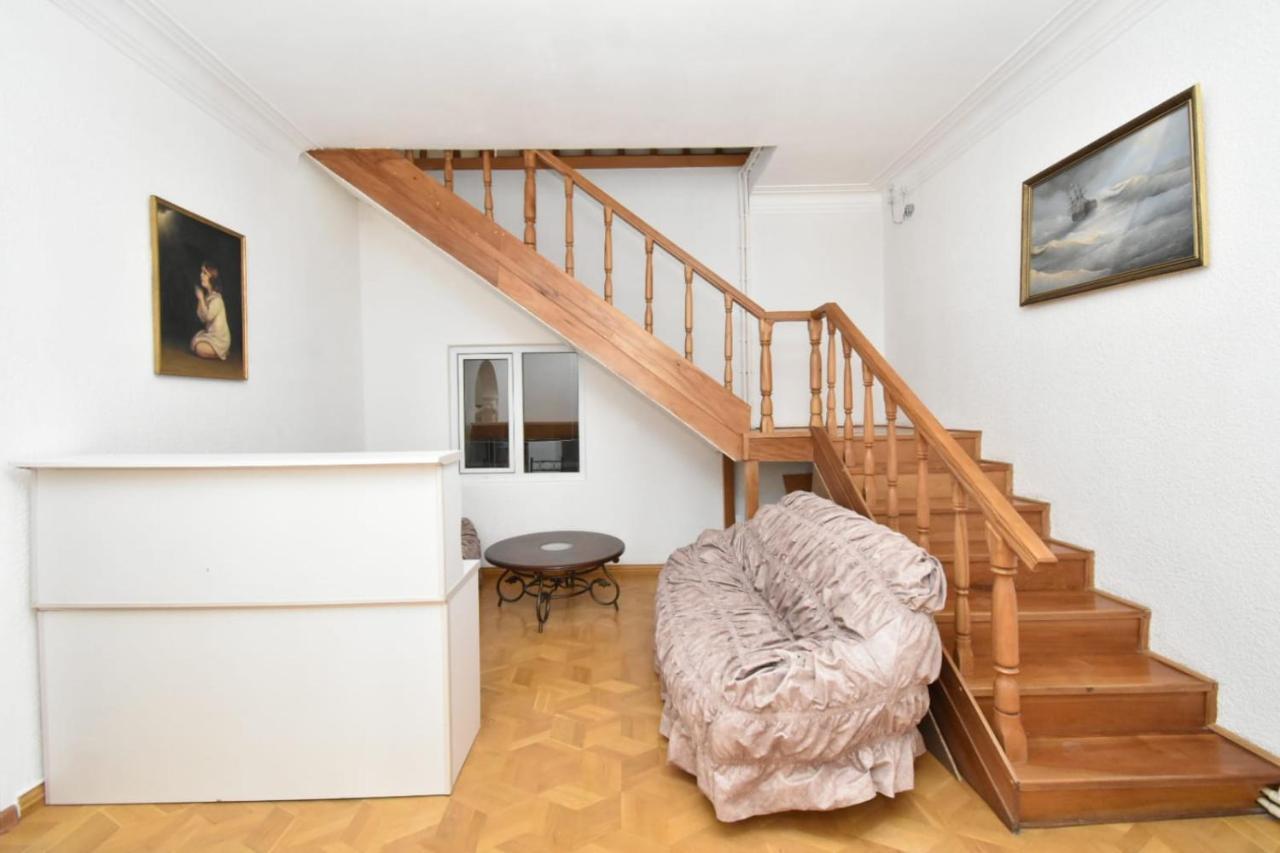 Guesthouses Opera Γιερεβάν Εξωτερικό φωτογραφία
