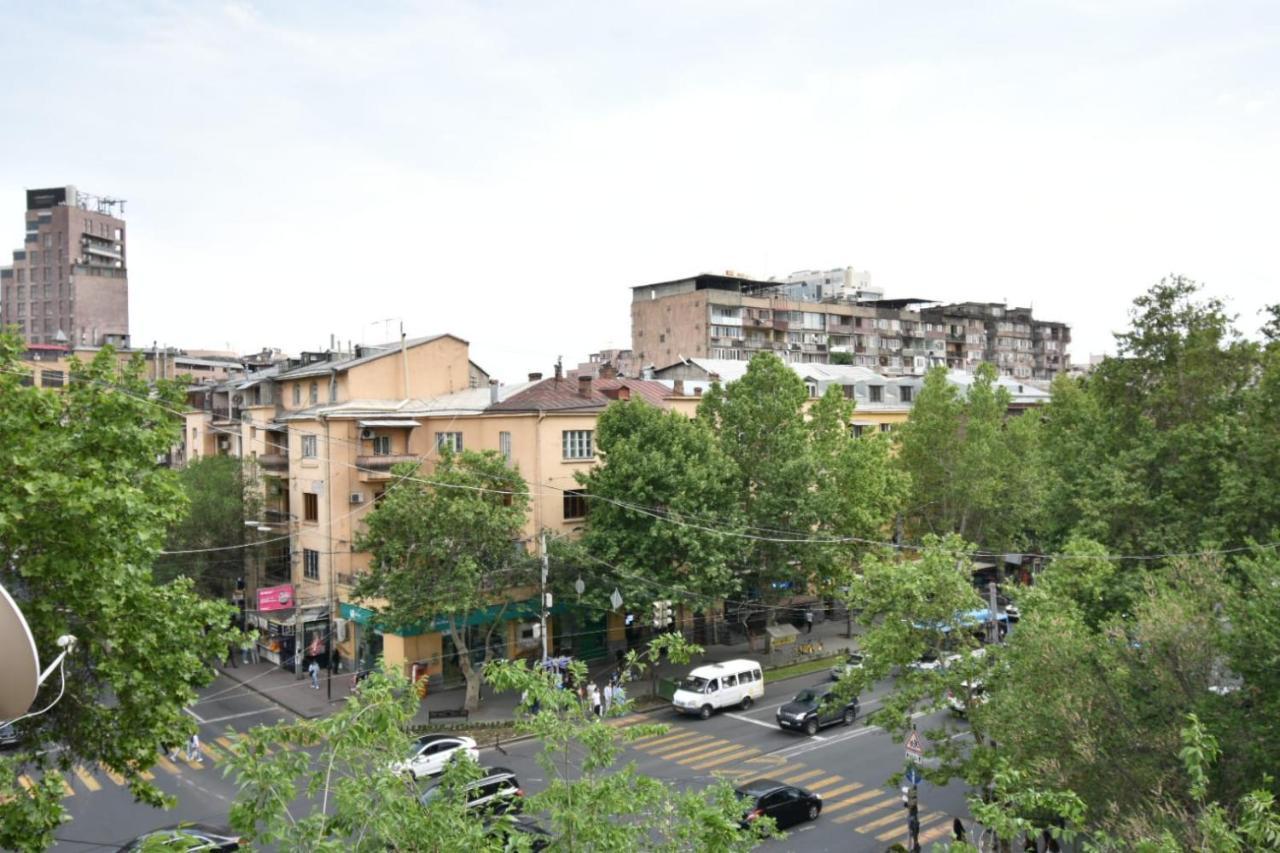 Guesthouses Opera Γιερεβάν Εξωτερικό φωτογραφία